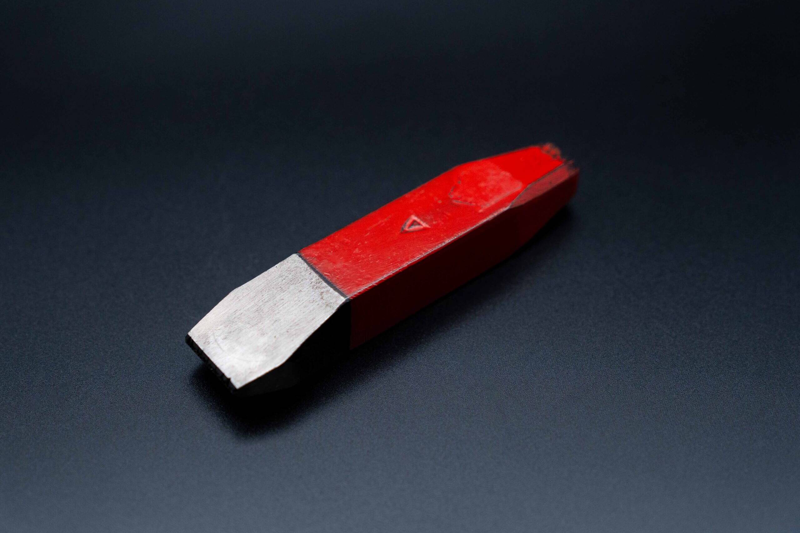 Hopbach Gravier- und Signiertechnik – Spezialist für Gravuren, Stempel, Prägewerkzeuge und individuelle Kennzeichnungstechnik aus Solingen.