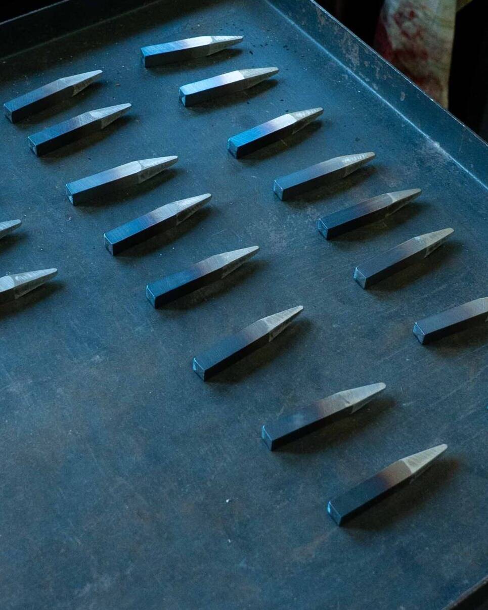 Hopbach Gravier- und Signiertechnik – Spezialist für Gravuren, Stempel, Prägewerkzeuge und individuelle Kennzeichnungstechnik aus Solingen.