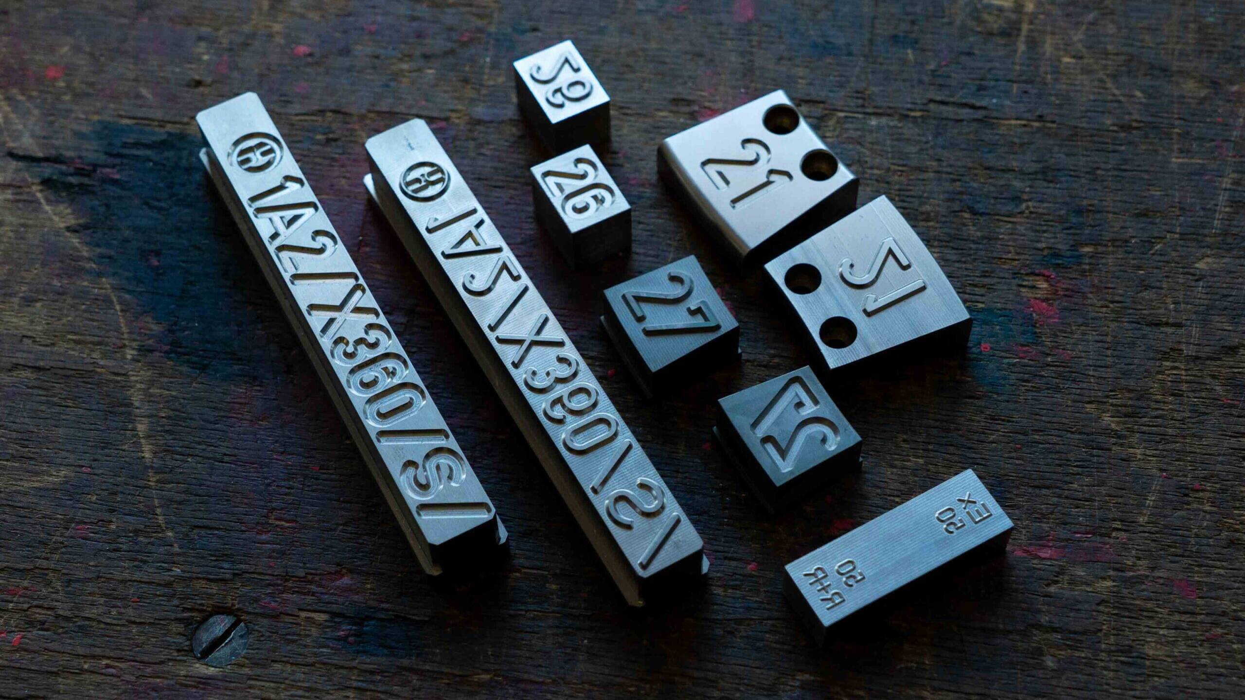 Hopbach Gravier- und Signiertechnik – Spezialist für Gravuren, Stempel, Prägewerkzeuge und individuelle Kennzeichnungstechnik aus Solingen.