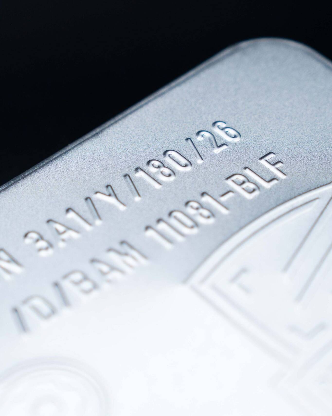 Hopbach Gravier- und Signiertechnik – Spezialist für Gravuren, Stempel, Prägewerkzeuge und individuelle Kennzeichnungstechnik aus Solingen.