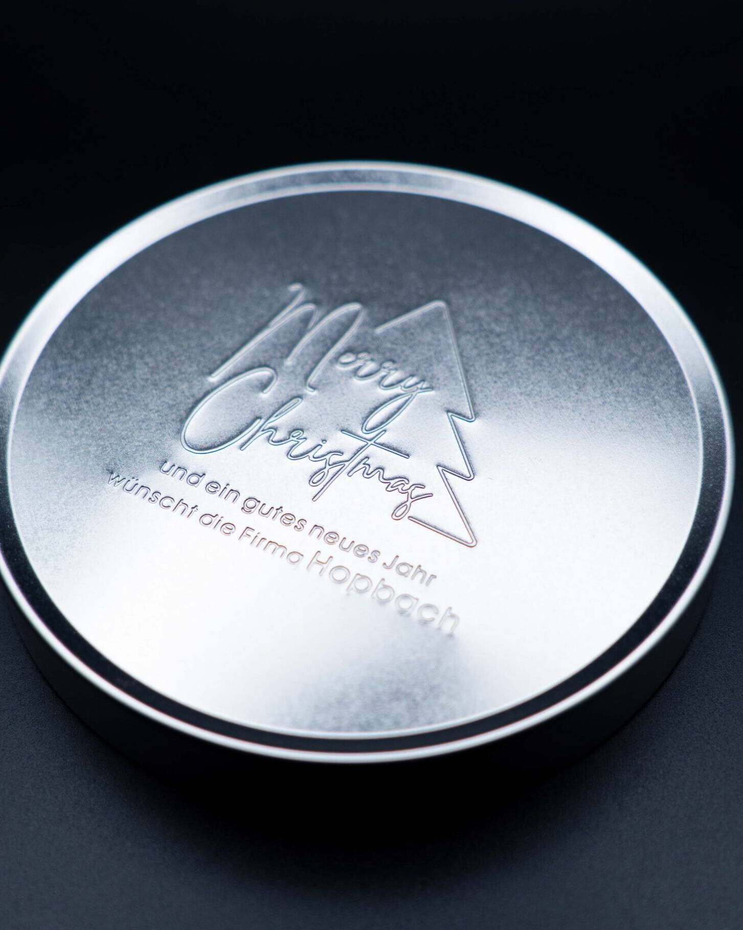 Hopbach Gravier- und Signiertechnik – Spezialist für Gravuren, Stempel, Prägewerkzeuge und individuelle Kennzeichnungstechnik aus Solingen.
