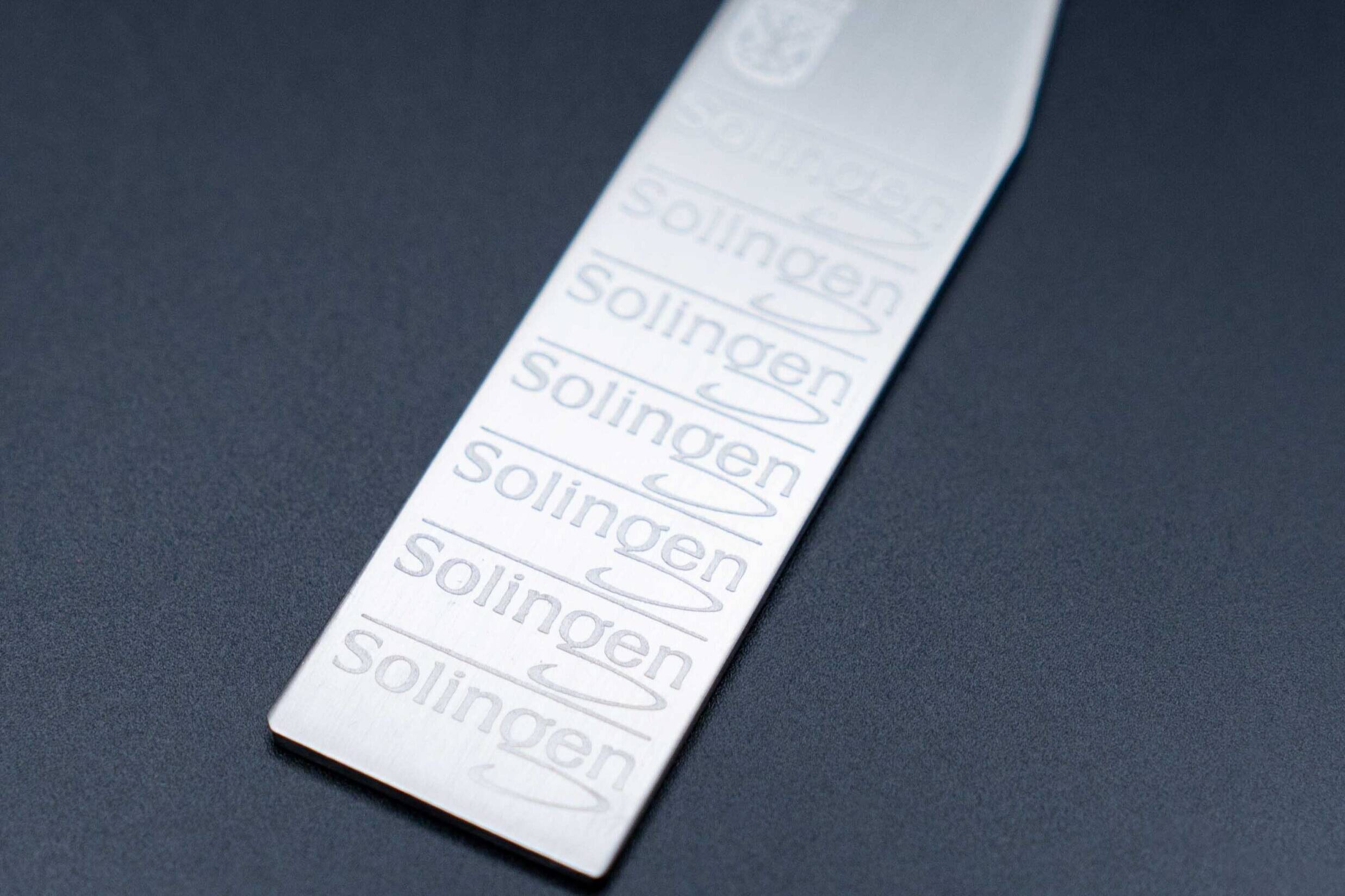 Hopbach Gravier- und Signiertechnik – Spezialist für Gravuren, Stempel, Prägewerkzeuge und individuelle Kennzeichnungstechnik aus Solingen.